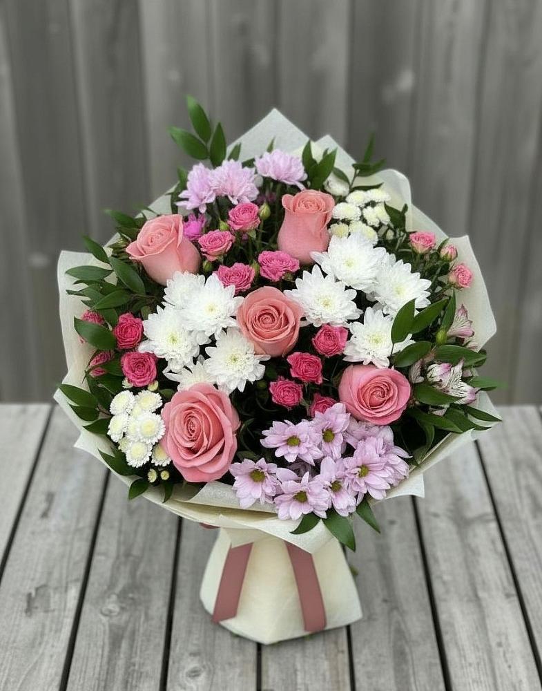 Букет цветов из: Альстромерии, Гвоздики, Розы и Хризантемы в Зубцове