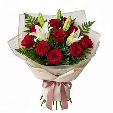 Букет цветов из:  Лилии и Розы в Зубцове