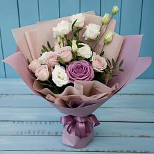 Букет цветов из:  Розы и Лизиантусы в Зубцове