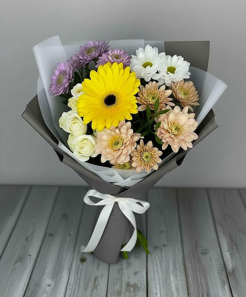 Букет цветов из: Розы, Герберы и Хризантемы в Зубцове
