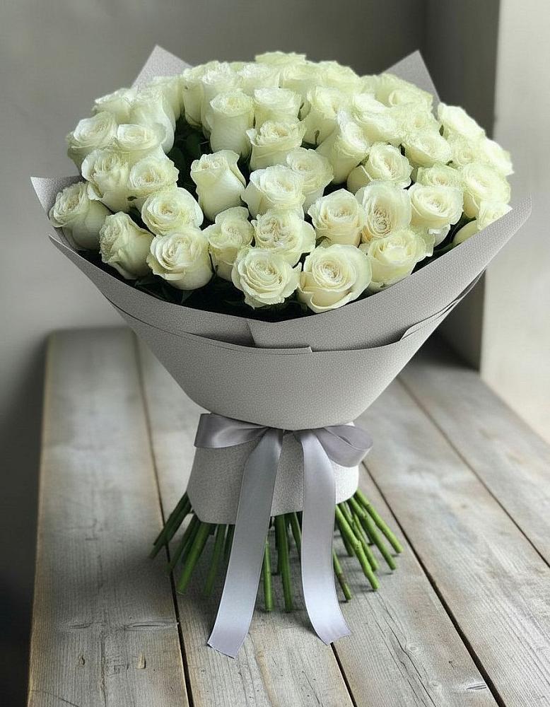 Букет 35 Белых роз в Зубцове