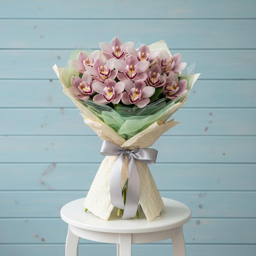 Букет цветов из: Орхидеи и Розы в Зубцове