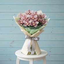 Букет цветов из:  Орхидеи и Розы в Зубцове