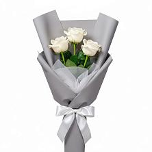 Букет 3 белые розы в Зубцове
