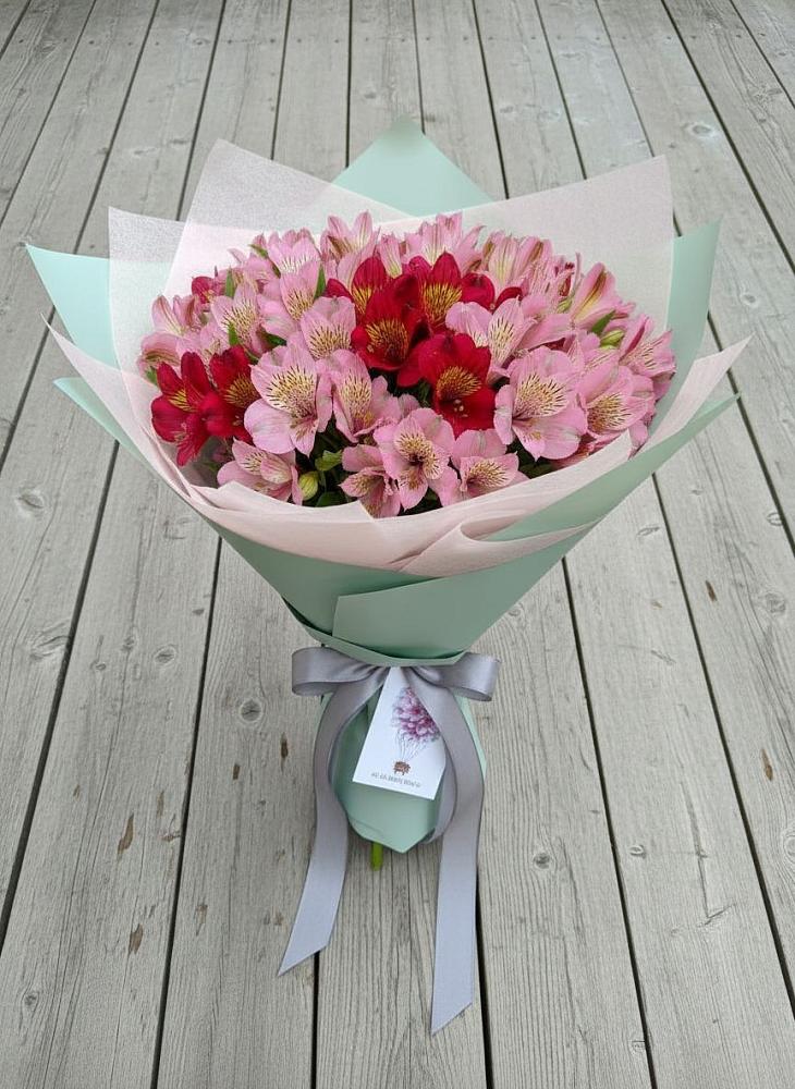 Букет цветов из: Альстромерии в Зубцове