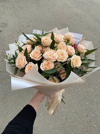 Букет Кремовые розы Латте в Зубцове