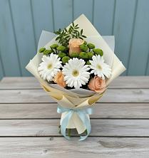 Букет цветов из:  Герберы, Розы и Хризантемы в Зубцове