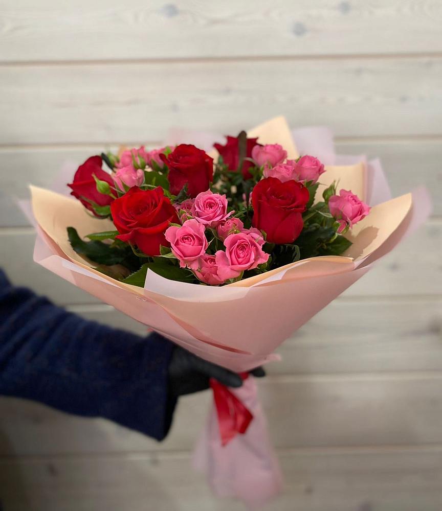 Букет цветов из: Розы в Зубцове